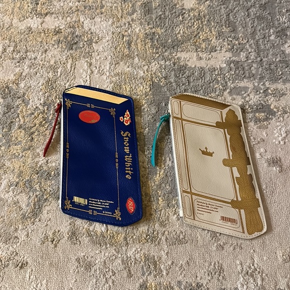 Snow White and The Seven Dwarf zippered pouch - Picture 2 of 2